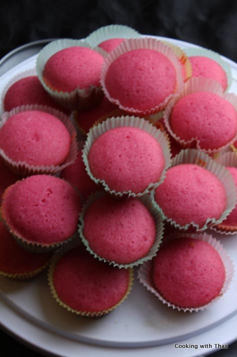 pink-velvet cupcakes