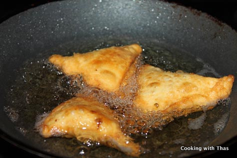 frying samosa