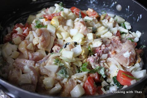 making-chicken biryani