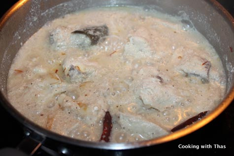 making mughlai chicken