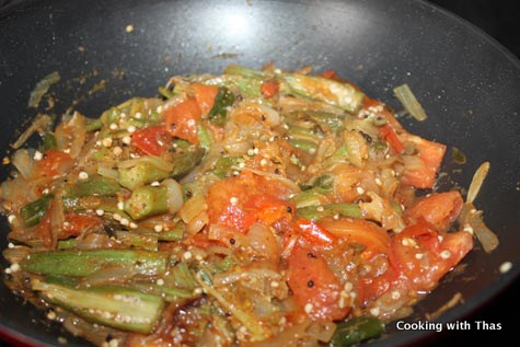 making-okra and fish roast