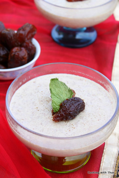 Dates-panna cotta