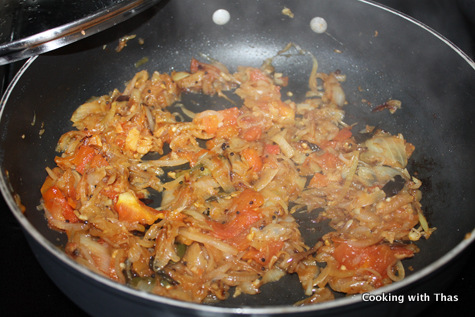 making-crab roast