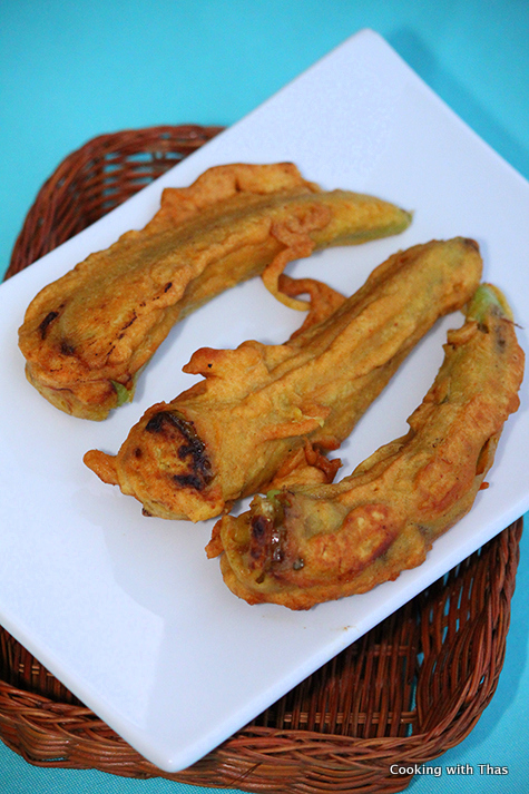 chicken-stuffed mulaku bhaji