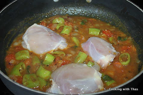 making sweet spicy and sour chicken curry