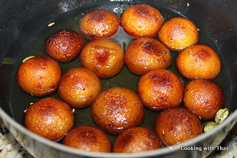 gulab jamun in sugar syrup