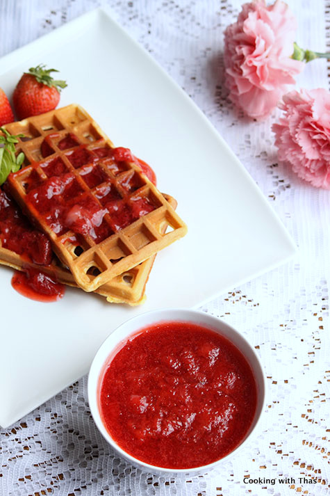 homemade-strawberry sauce