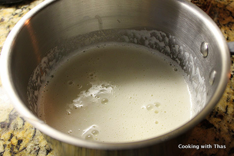 making-guava pudding