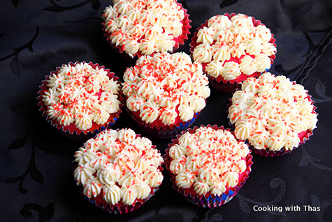 Red-velvet-cupcakes