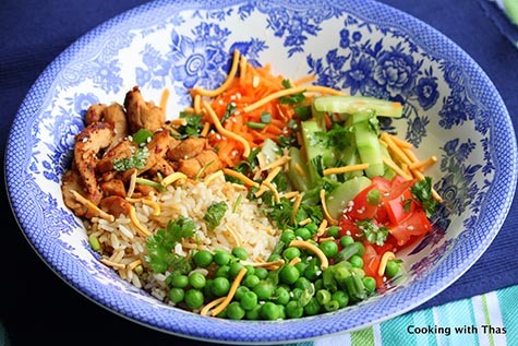 Asian rice bowl with soy chicken