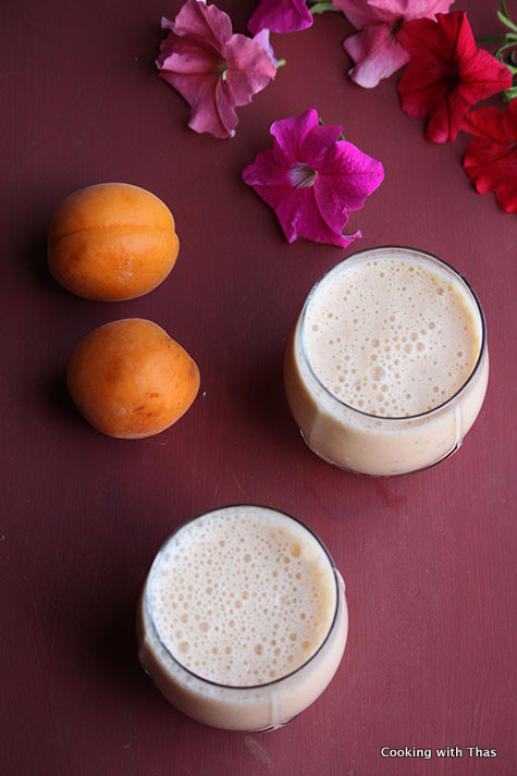 Apricot Dates Smoothie