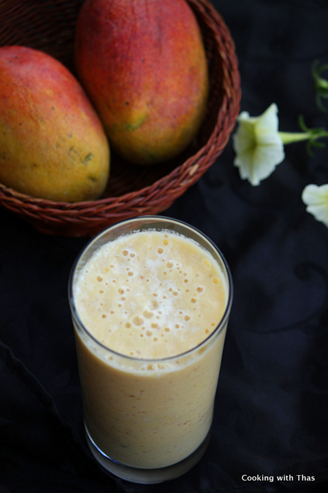 Mango Dates Smoothie