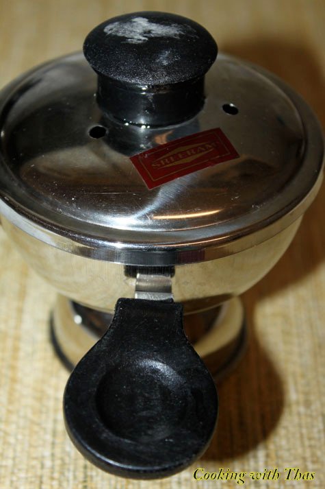 Puttu maker