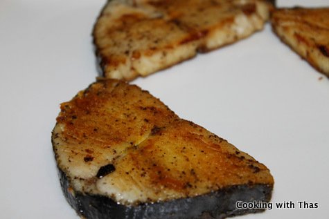 Shallow fried king fish