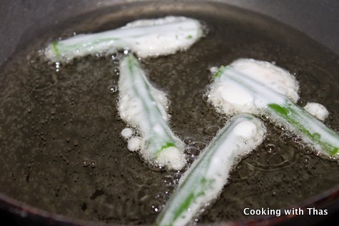 scallion tempura in oil