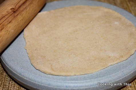 rolling_paratha