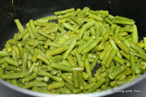 cooked long beans