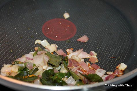 onion+curry leaves in ghee