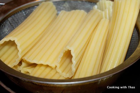 cooked manicotti