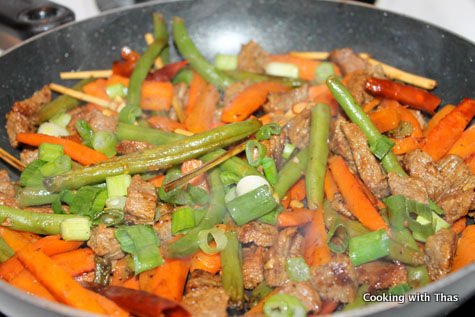 spicy beef stir fry making