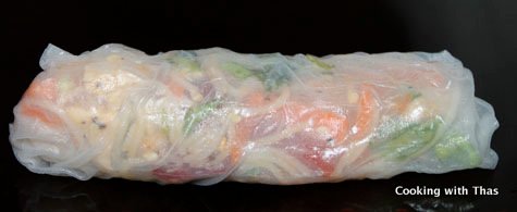 wrapping thai summer roll