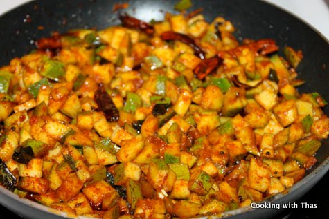 making mango pickle