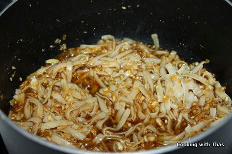making-rice pasta payasam