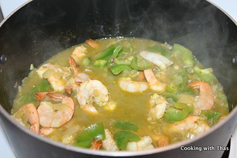 making shrimp cilanro curry