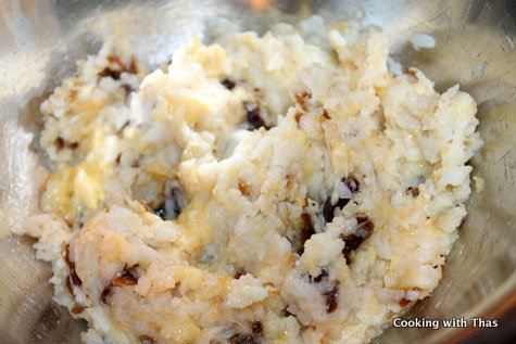 making rice flakes balls