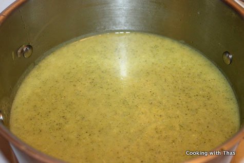 making broccoli yogurt soup