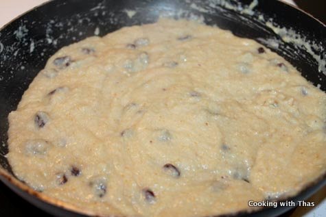 making almond halwa