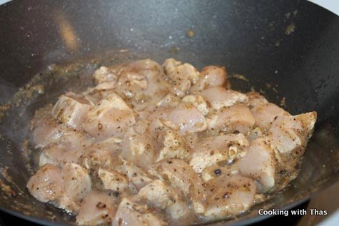 making-pepper cumin chicken