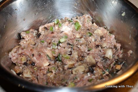 making ground beef-patties