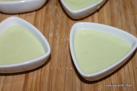making avocado pudding