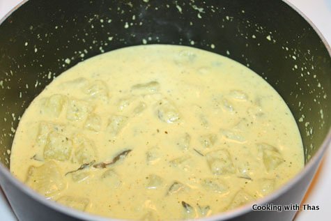 making-cucumber-pulisery