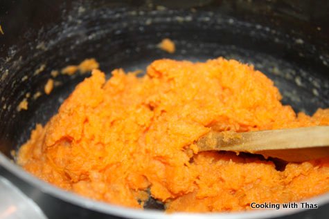 making mashed sweet potatoes