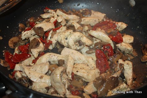making-sun dried tomato chicken