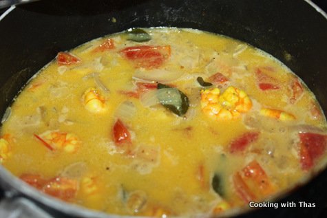 making shrimp moli
