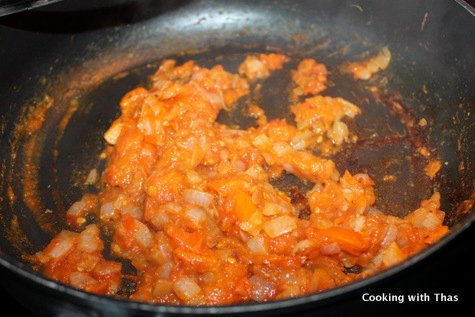 making-stuffed squid