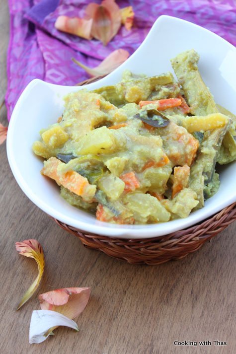 avial-with-raw mango