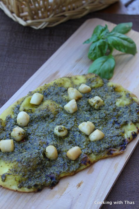 pesto scallop naan