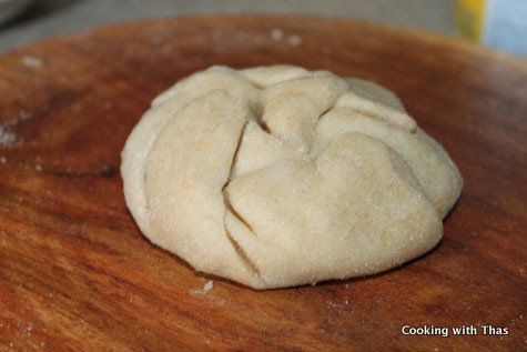 making-tuna paratha