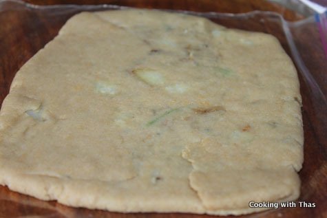 rolling paratha