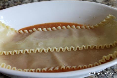 making lasagna