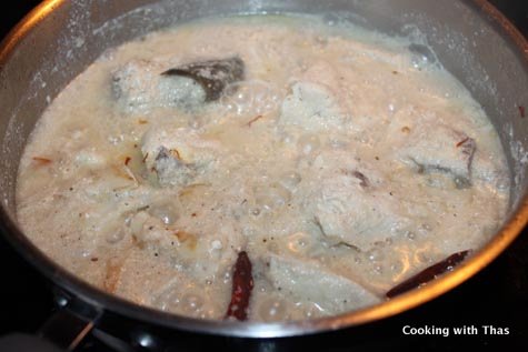 making mughlai chicken