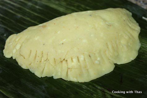 chicken stuffed in rice dough