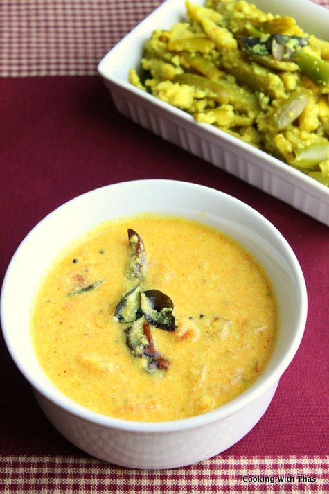 tomato in coconut-yogurt gravy