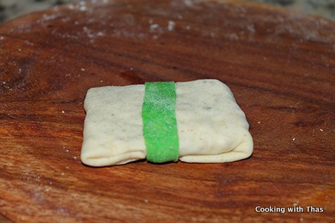 wrapping chicken box