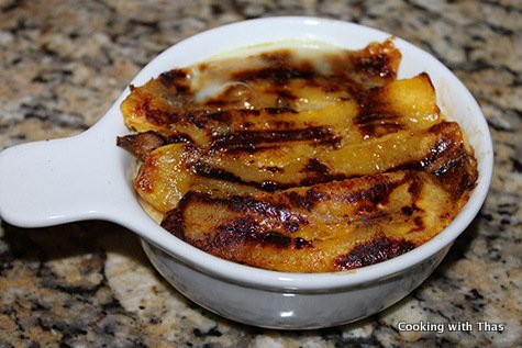 baked plantains stuffed with apples and coconut