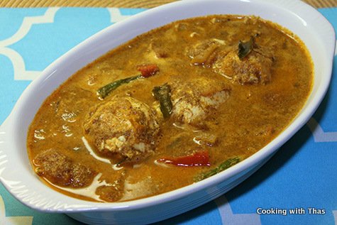 Egg in roasted coconut gravy